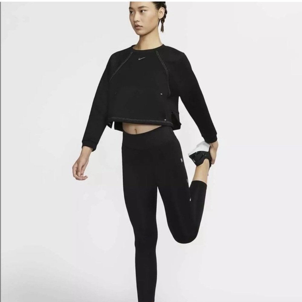 Nike Women’s Pro Fleece Crewneck Pullover M NEW